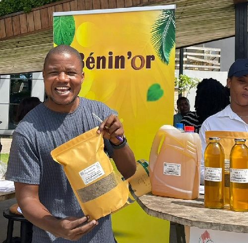 Bénin : ALINHLENON Edouard, le révolutionnaire de l&rsquo;huile de palmiste pour l&rsquo;industrie cosmétique