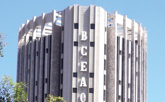 La BCEAO prévoit trois opérations simultanées d’injection de liquidité pour un montant global de 6 600 milliards de francs CFA