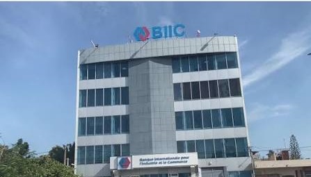 À la BRVM, la BIIC) a atteint 10 450 FCFA le 11 septembre, après un gain de plus de 110 % depuis le début de 2026.