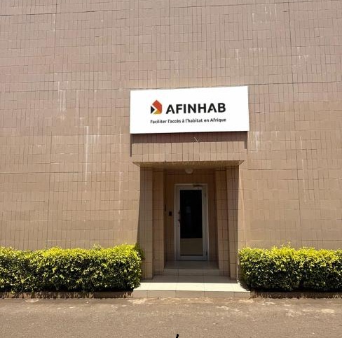 Le fonds de titrisation ZAKA BSIC Bénin 2026-2033 a clôturé son placement avec une souscription intégrale de 15 milliards de FCFA, destinés au financement du logement abordable.